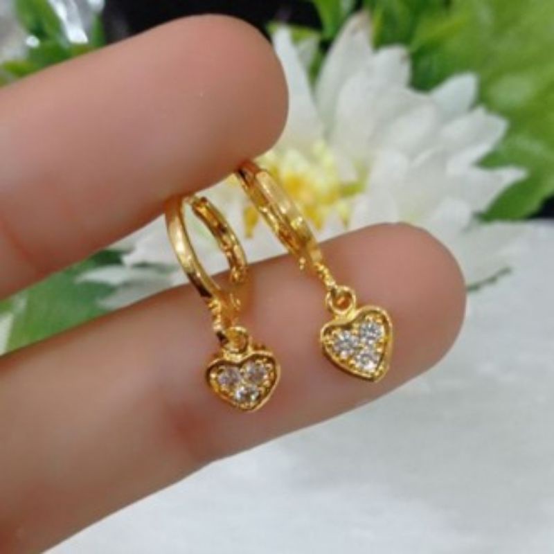 Perhiyasan Xuping Anting Dewasa Lapis Emas 18k Love Hello Kitty Bola Segi Tiga Permata