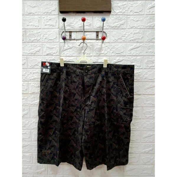 CELANA KENDY JUMBO (BIG SIZE)ORIGINAL MODEL KANCING /CELANA PENDEK COWO JUMBO (BIG SIZE)/CELANA KEND