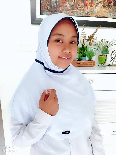 Kerudung / jilbab instant SMP dan SMA