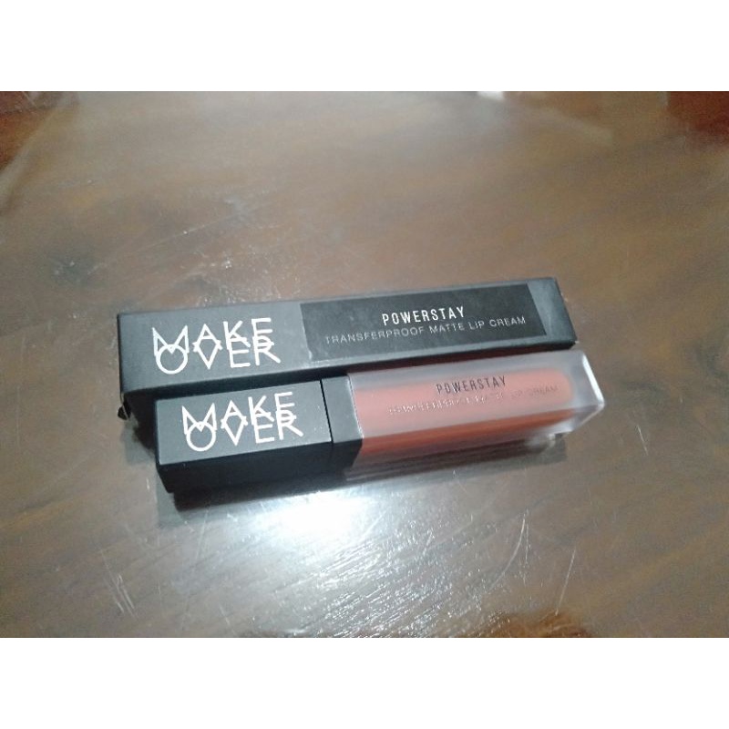 MakeOver Powerstay Transfer proof Matte Lip Cream B08 Curious