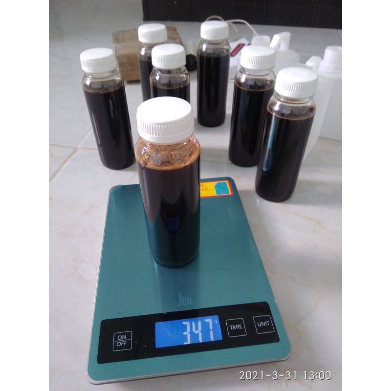 

MADU HITAM ASLI 100% DARI HUTAN AKASIA 335ML