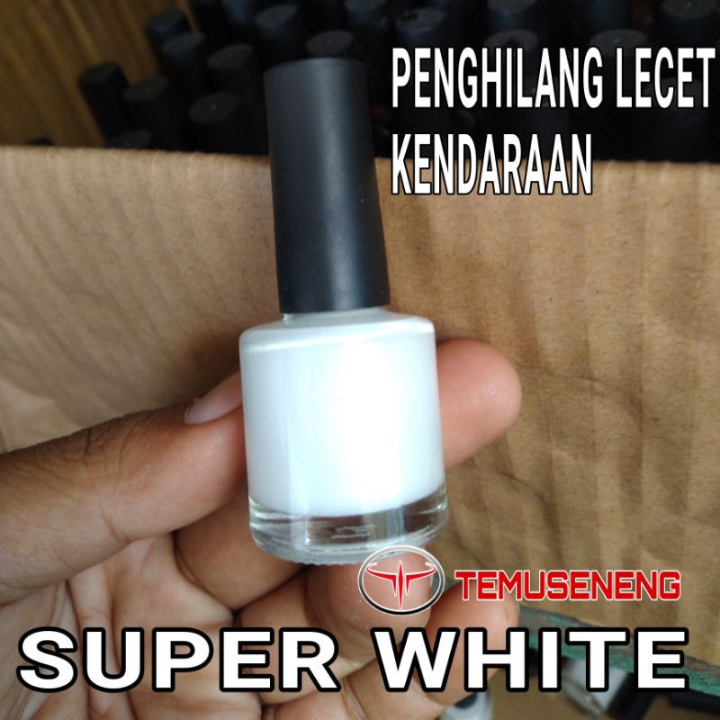 Cat Putih Super White Innova Yaris Fortuner Sienta Land Cruiser Glossy Pengilang Baret Lecet Mobil