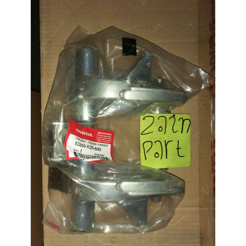 50350-kzr-600 link engine hanger/arm dpn vario 125 lama original