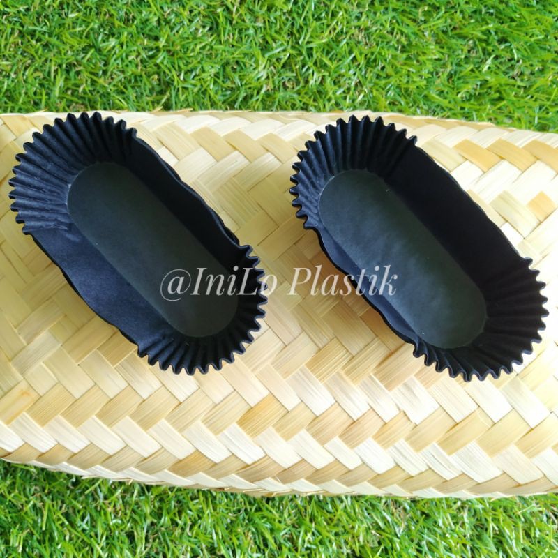 

@1Pack Oval cupcake Glassine - Black 129x81mm / Kertas Risolles