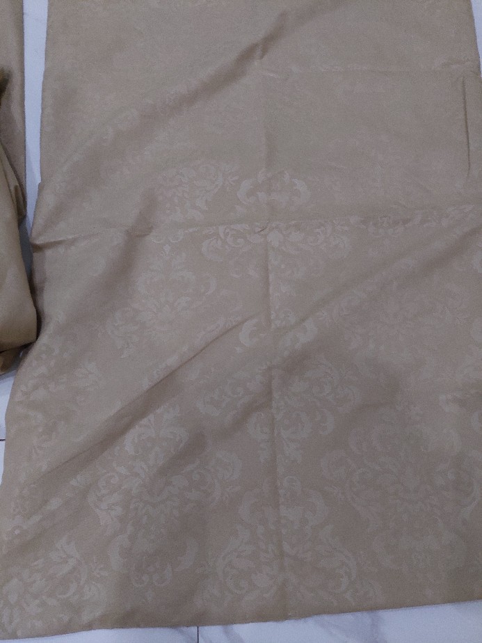 Sarung Bantal Hotel Rakki Sarung Bantal Anti Alergi| Sarung Bantal 50x70 |sarung Bantal Polos Embos