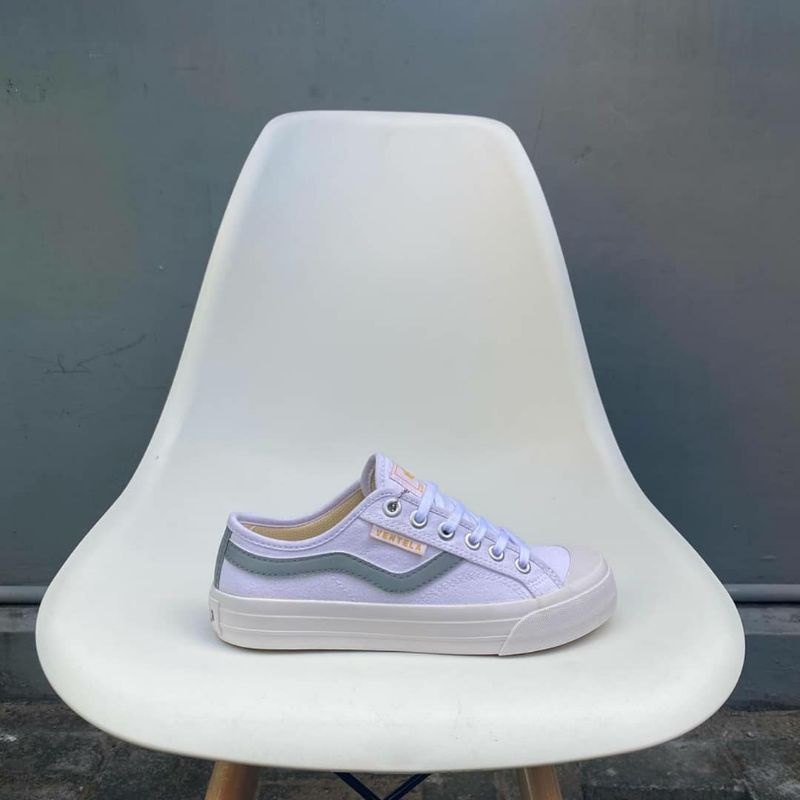 Sepatu ventela new public white original 100%  [ ventela ]