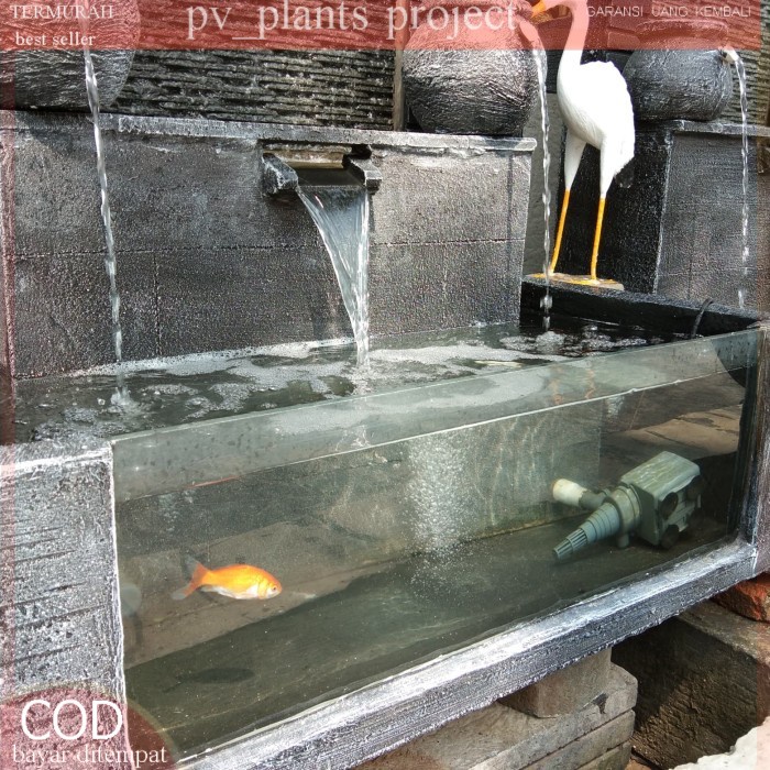 kolam minimalis / pancuran air / kolam kaca