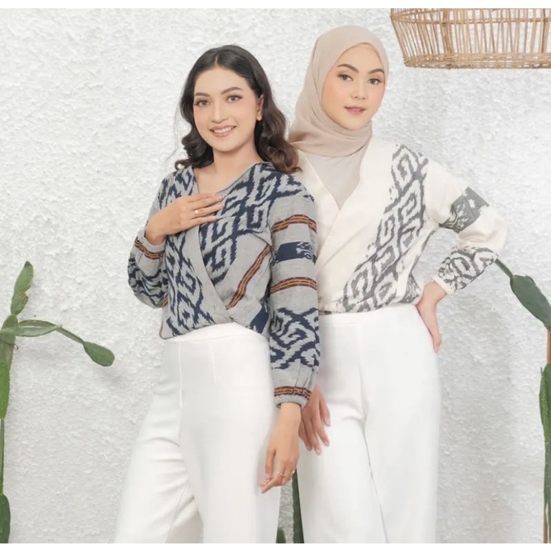 Outer Tenun Etnik Toraja