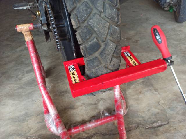 Press ban jumbo proteam