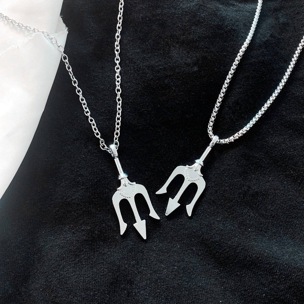 Kalung Liontin Trident Bahan Titanium Steel Gaya Hip Hop Untuk Pria Dan Wanita