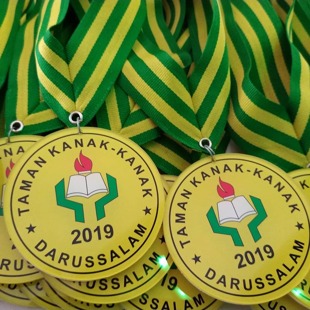 KALUNG MEDALI / GORDON AKRILIK ACRYLIC WISUDA PENGHARGAAN KELULUSAN SOUVENIR CUSTOM COSTUM PRINT UV - KUALITAS TERBAIK !!