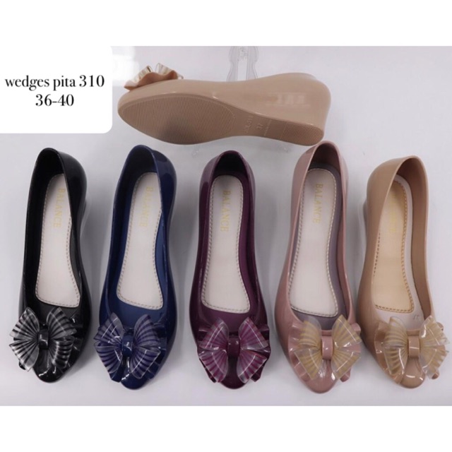 Wedges Pita 510