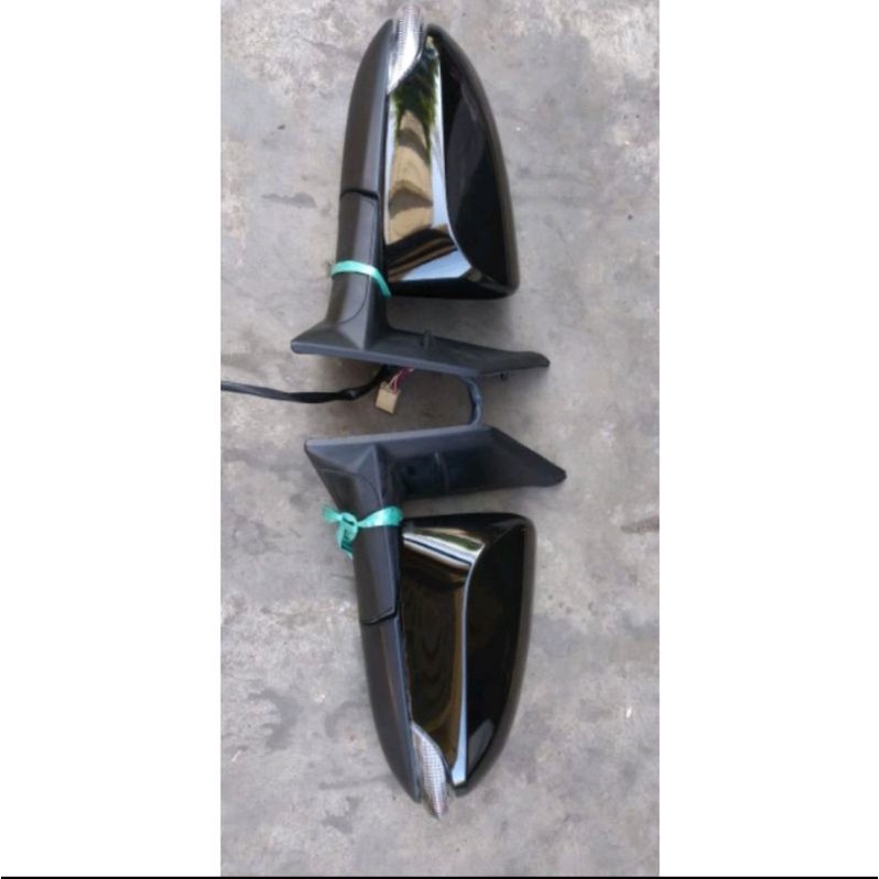 Spion mobil CALYA/SIGRA sepasang