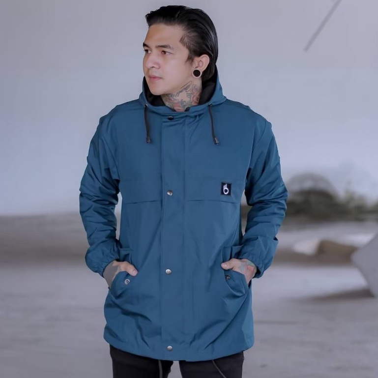 Jaket outdor pria terbaru / jaket outdor waterproof / jaket outdor cosiina / jaket parasut outdor or