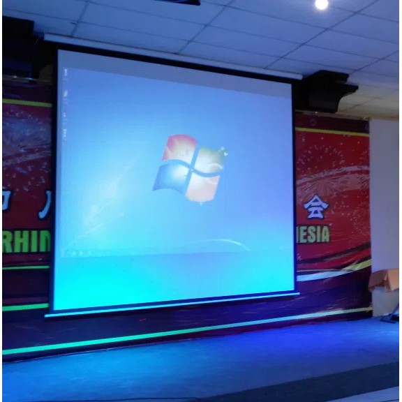 SCREEN PROJECTOR MOTORIZE / LAYAR PROYEKTOR ELEKTRIC 120&quot; 1:1