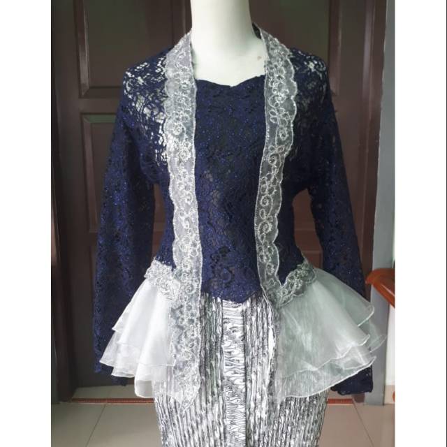 Atasan Kebaya broklat kutubaru renda
