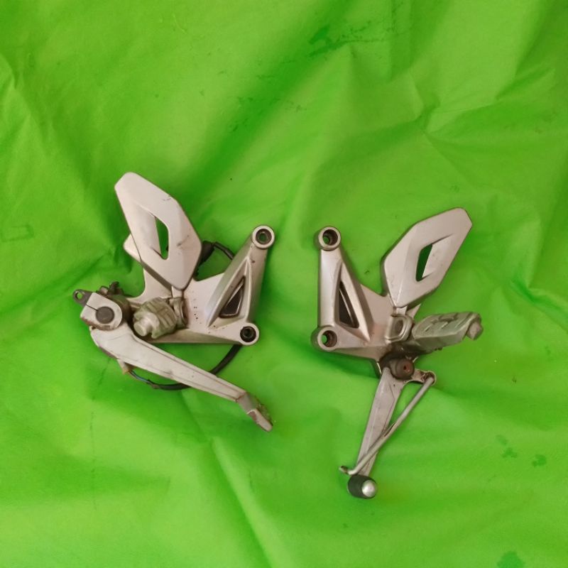 footstep original kawasaki pulsar 200ns