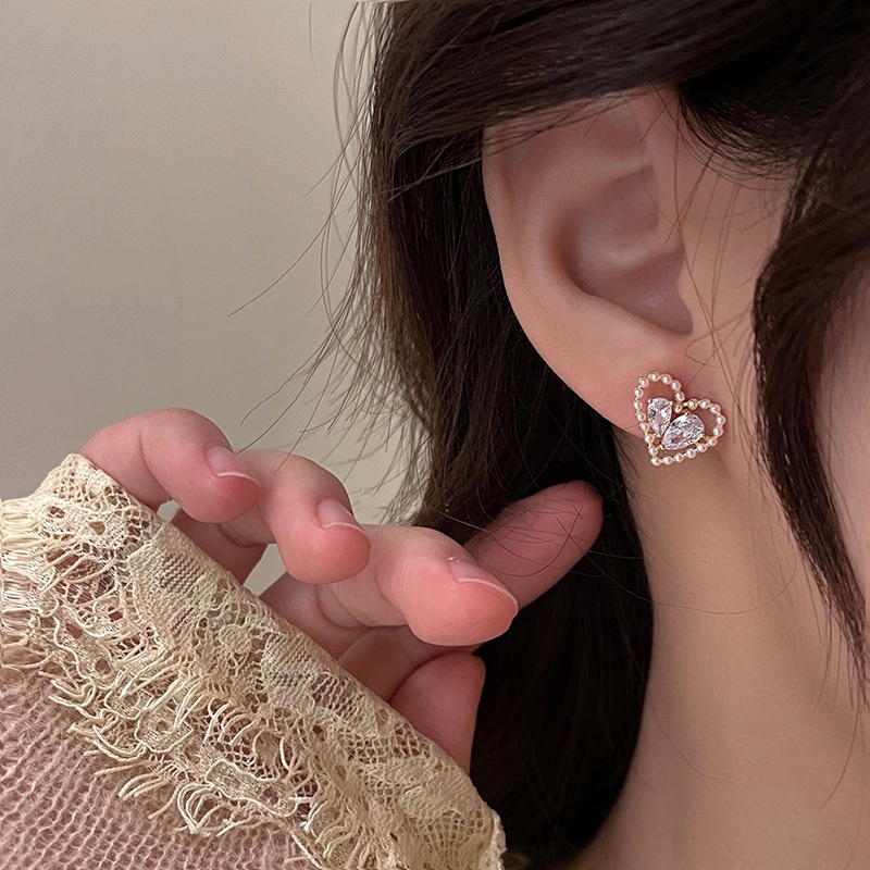 Anting Stud Hias Mutiara Berlian Bentuk Hati Gaya Korea Untuk Wanita