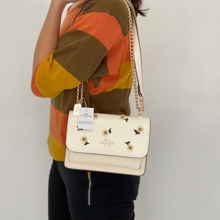 SALEE.. TAS Coach klare/premium crossbody bag with Daisy Embroidery