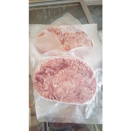 

Daging Steak Meltiq Wagyu