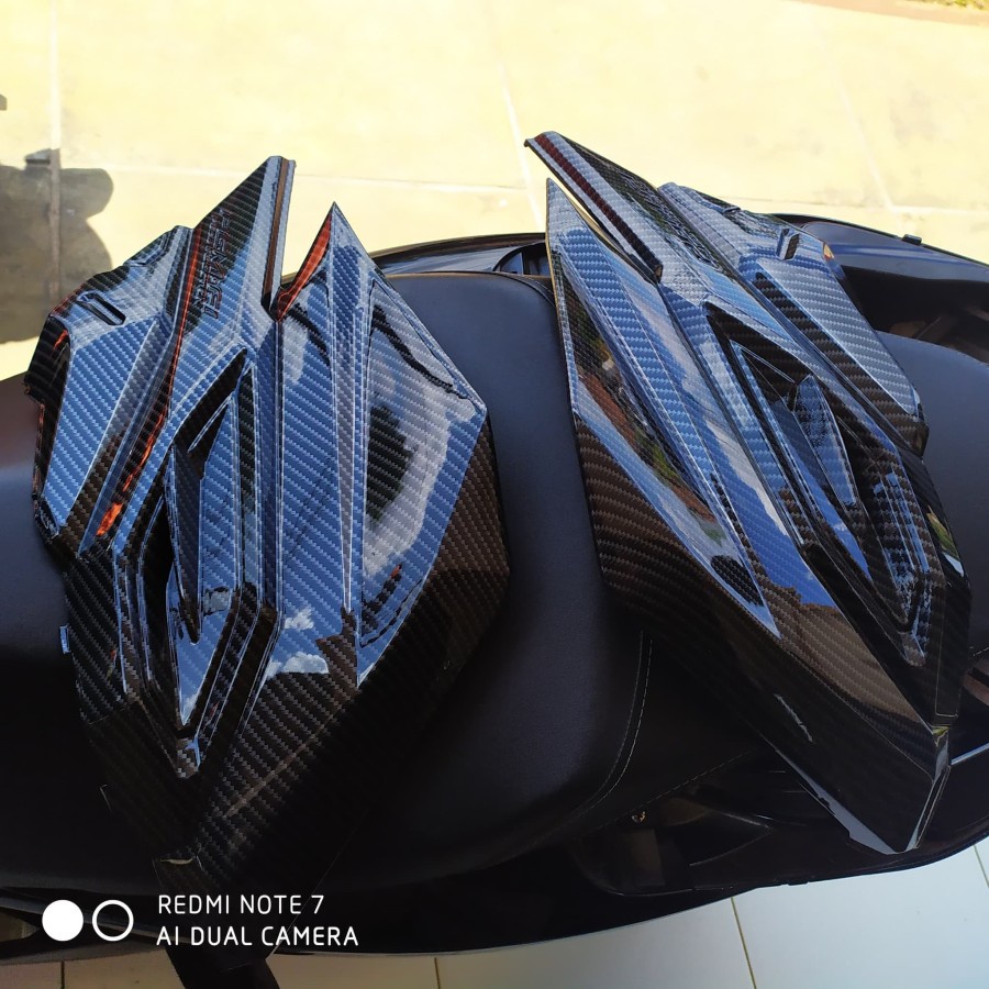 Side Body Carbon WTP Honda Vario 125/150 Led Old