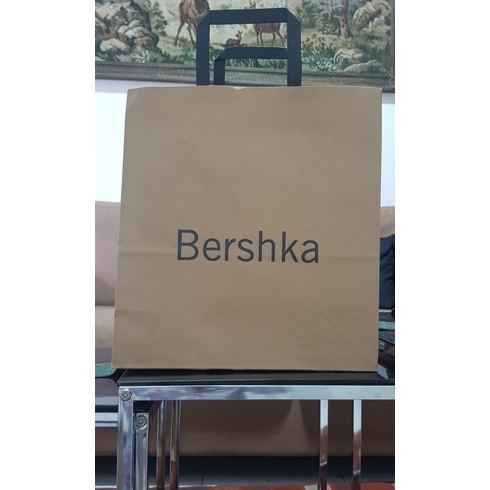 

Paperbag Bershka