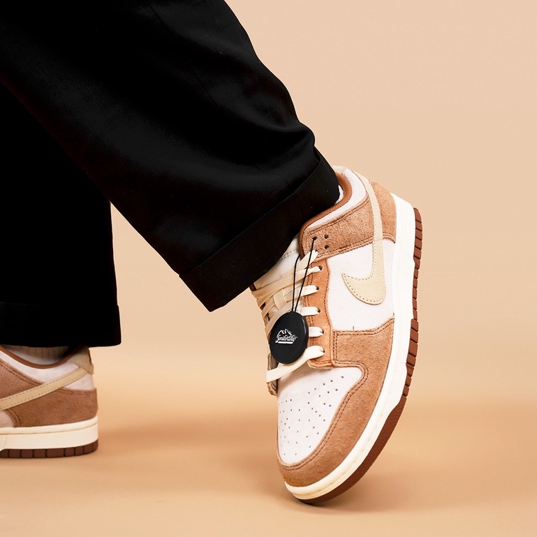 Dunk Low Premium Medium Curry Men