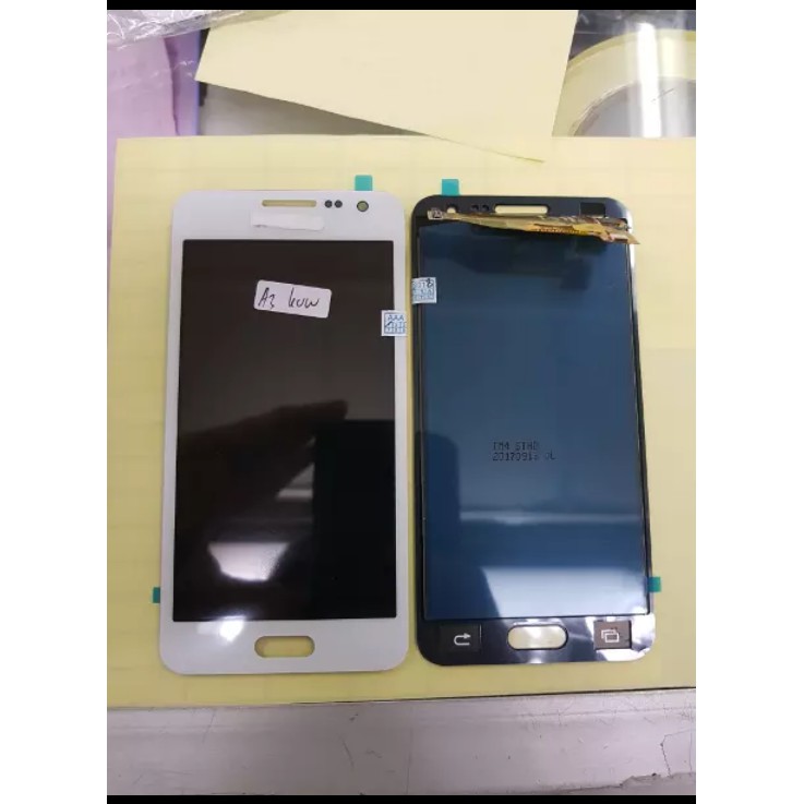 LCD 1SET SAMSUNG A3 A3 2015 GALAXY A3 A300 A300F ORIGINAL WHITE OEM  mtp