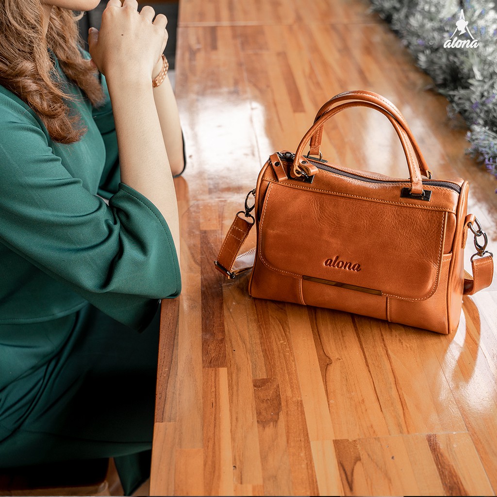 Tas Selempang Wanita Sling Bag Cewek Shoulder Bag Fashion Tas Kulit Asli Wanita Perempuan Original Lucu Slempang Premium Terbaru Hestia New Shoulderbag by Crown Leather Crownleather Store