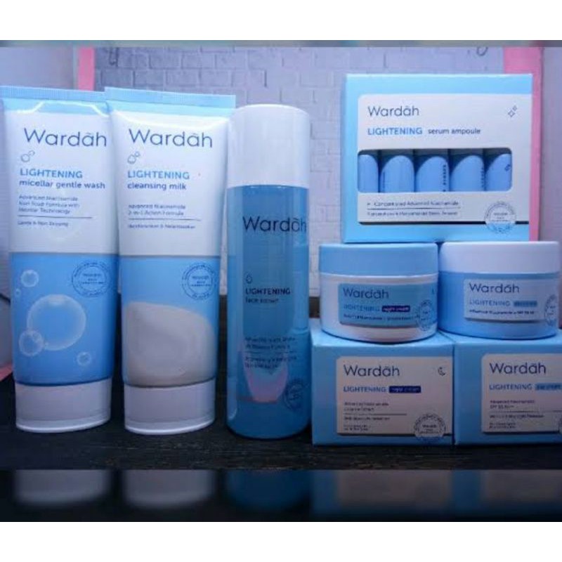 SATU PAKET PERAWATAN Wardah Lightening Series 6 in 1