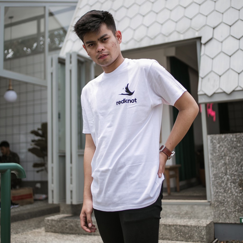 

Redknot T Shirt 02 Putih - Baju T Shirt Kaos Nyaman dan Halus Untuk Sehari-Hari