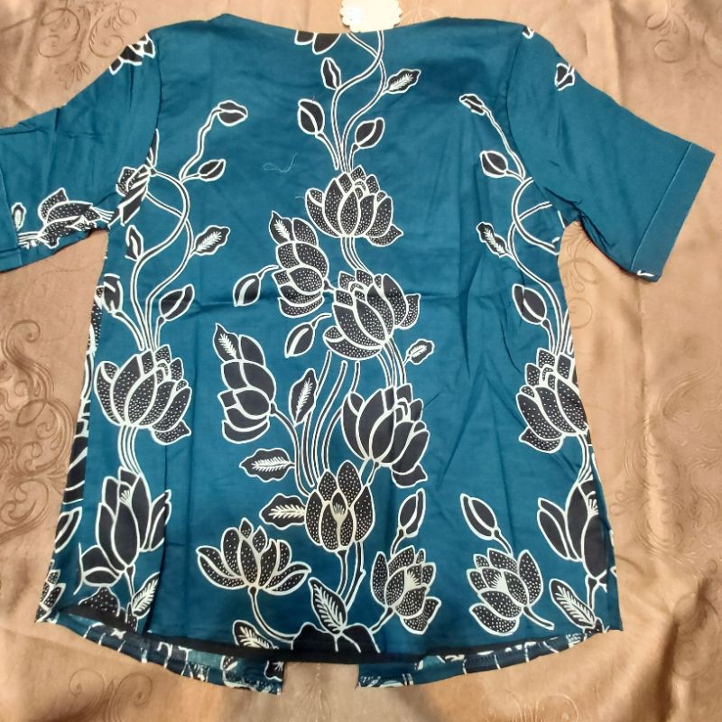 Atasan Batik Wanita