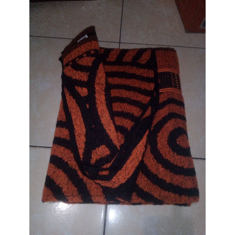 handuk gucci standar ukuran 70x140