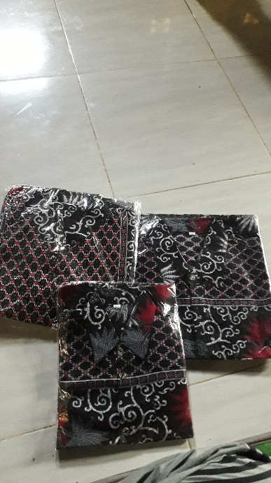 Sarimbit/couple Batik Keluarga Sania Ruffle Ndoro Jowi Batik Couple Keluarga Terkomplit Dan Terbaru