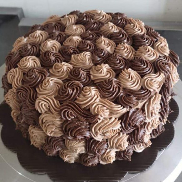 

Chocolate Ombreo Cake