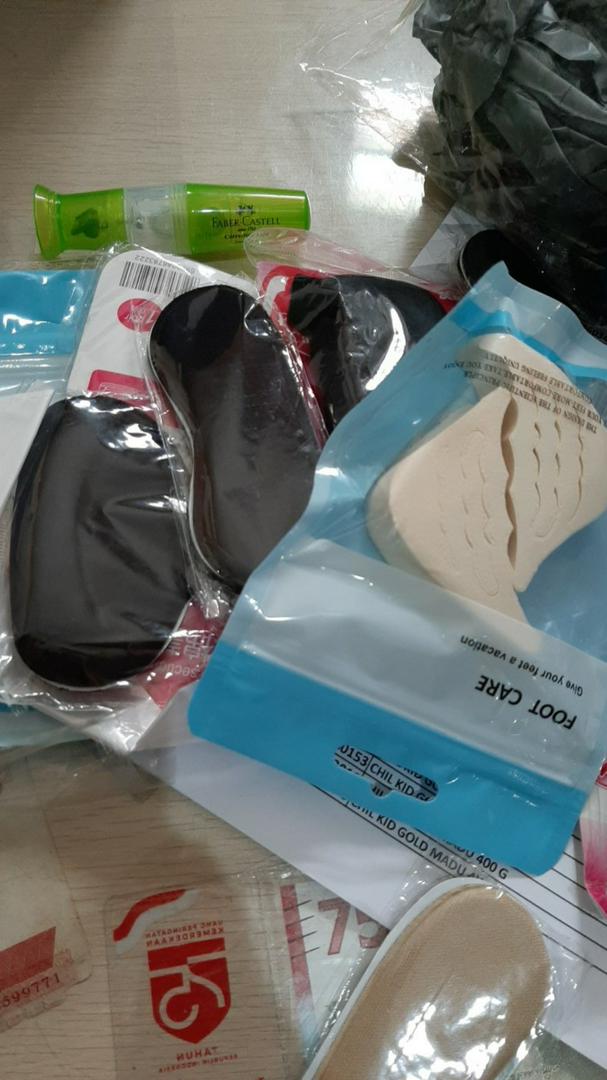Pembesar Sepatu / Pelebar Sepatu / Portable Mini Shoes Stretchers Insole Sepatu Shoe Pad