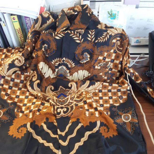 Kemeja Batik Semi Sutra Silky Premium Super Berfuring Batik Pekalongan Halus M L Xl Xxl Panjang