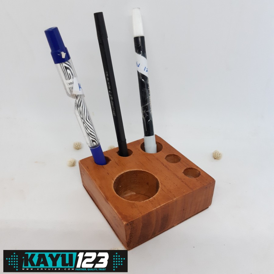 

Wooden Pencil Pen Holder 8x8x3 cm Tempat Pensil Pulpen Desk Organizer (WPP-01)