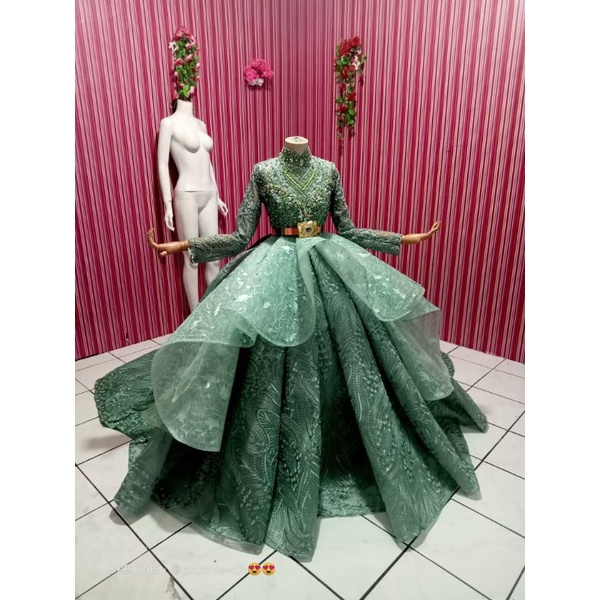 gaun hijau wardah