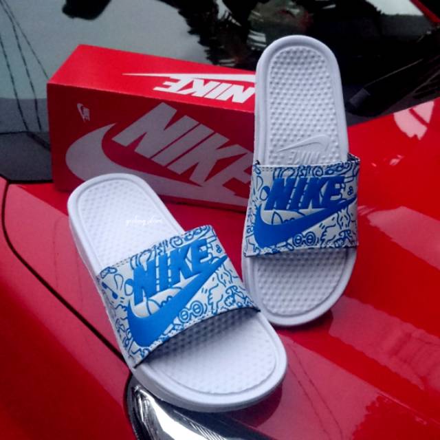 nike slides red white and blue