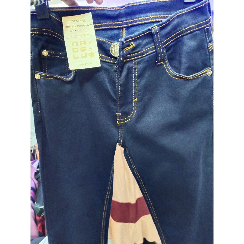 jeans nadelus