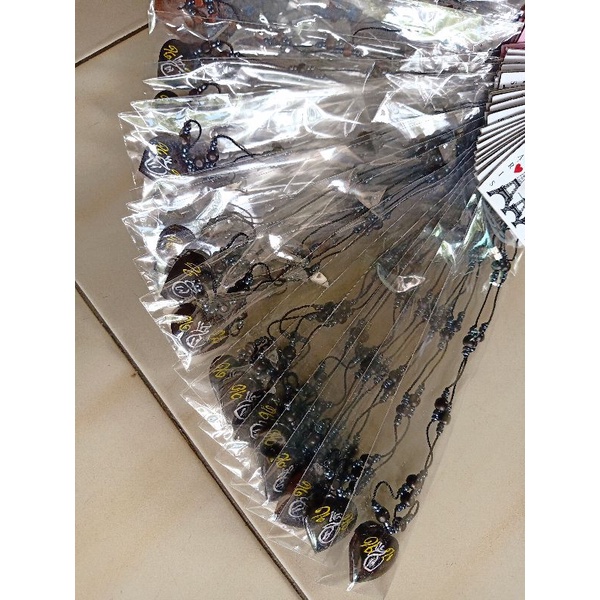 kalung motip love rajah