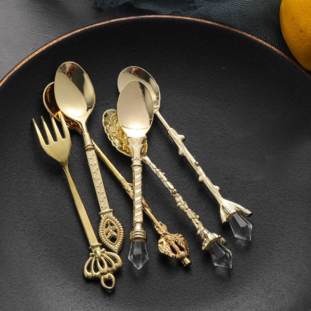 Solighter Vintage Sendok Garpu 6pcs Gold Ukir Reusable Untuk Makanan Ringan Kopi Garpu Dessert Buah