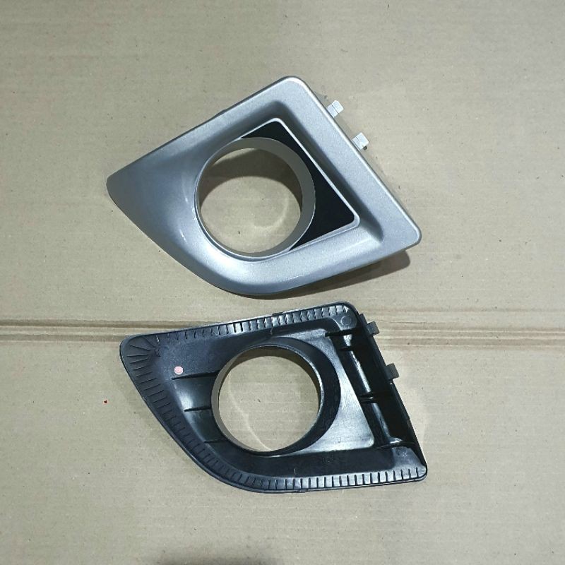 Cover ring foglamp silver Avanza new vvti type G 2008 - 2011.