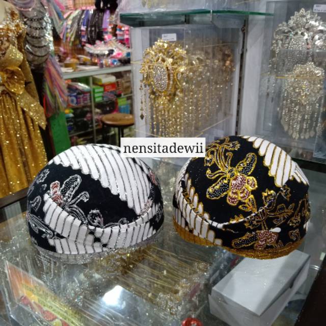 BLANGKON SUNDA / Blangkon Pengantin Podo Sunda Motif Jarik (kembar dengan jarik)