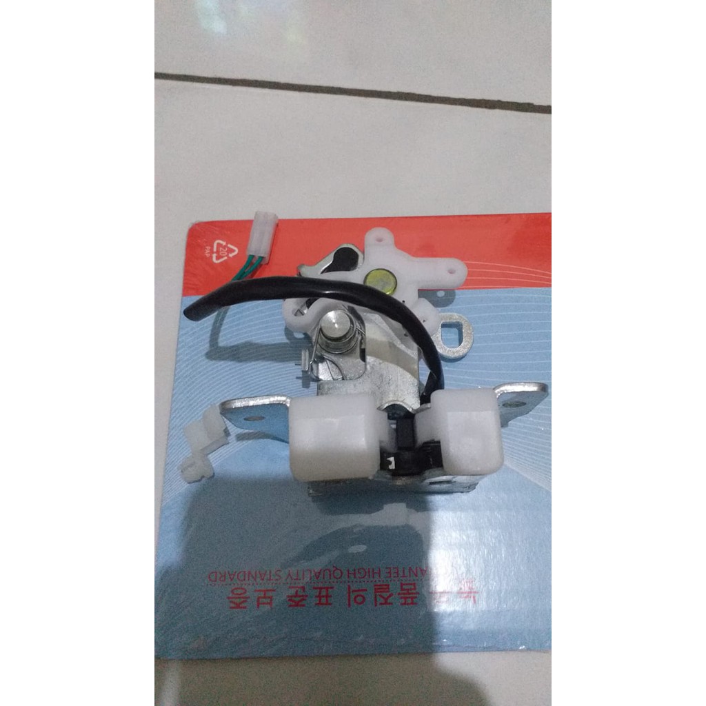 Door lock Bagasi Gran max