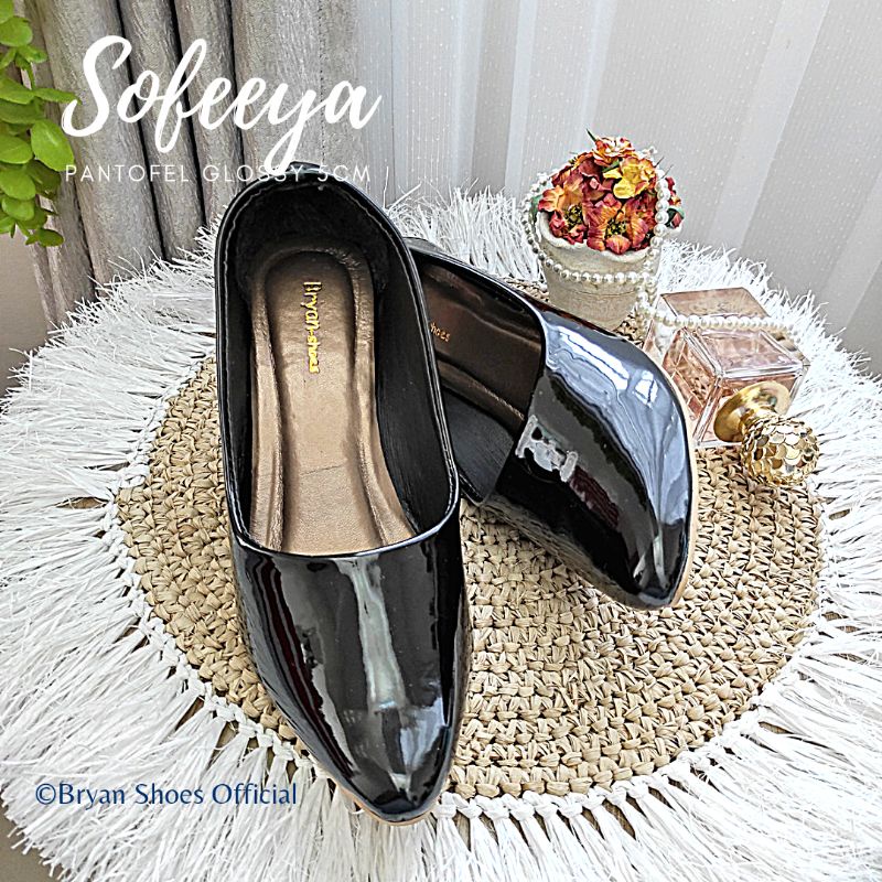 Bryan Sofeeya Pantofel Heels 5cm Glossy Polos Formal Kantor Bigsize Oversize Jumbo 36-40 41 42 43-Black 5cm