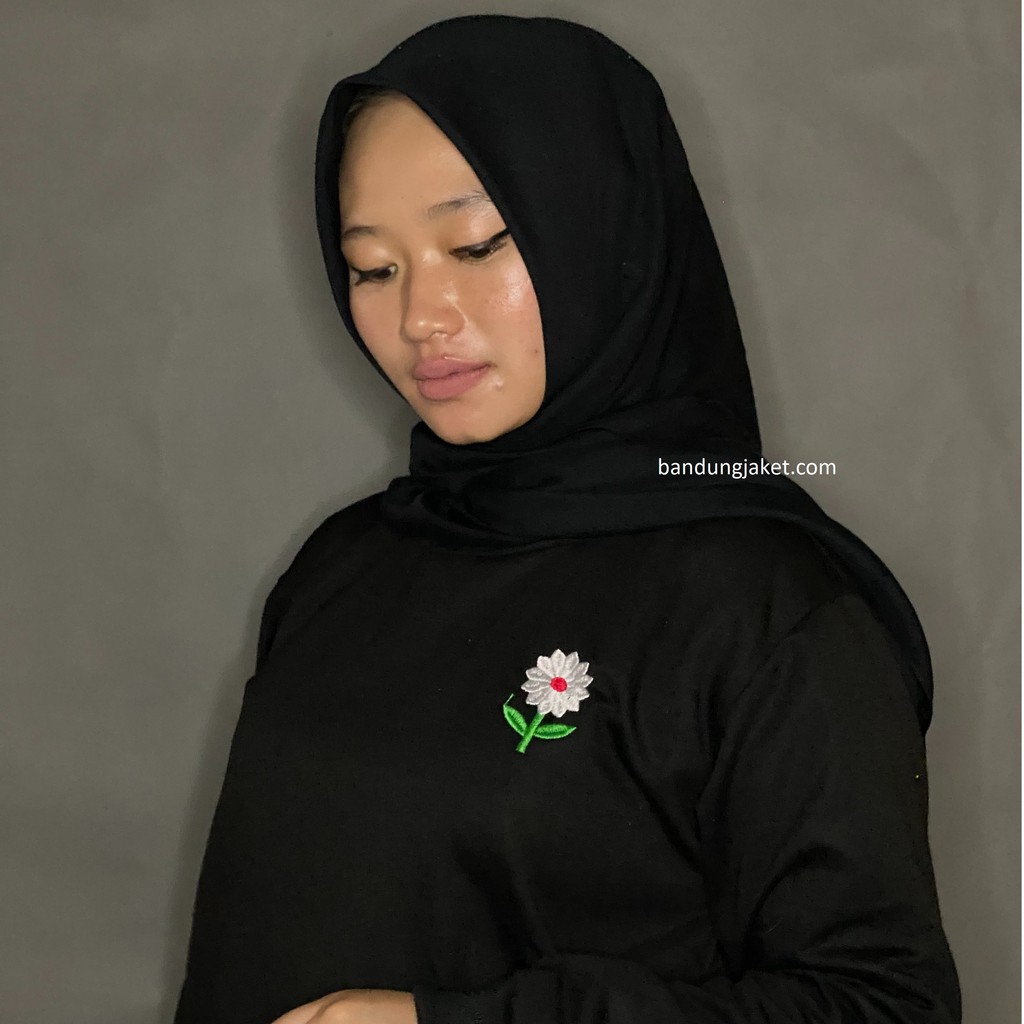 Daisy Flower Sweater Bordir // Sweater Crawneck Wanita Trendy Size M-XL