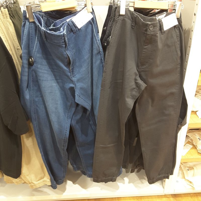 UNIQLO ORI ASLI JAMIN READY SALE 80% Celana Katun Jogger Pants Pria FREE JASTIP NATURAL GREEN BLACK