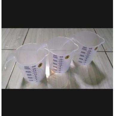 gelas ukur 500 ml/gelas takar 500 ml/
